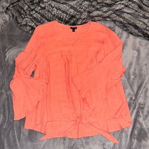 Coral front quarter flare sleeve